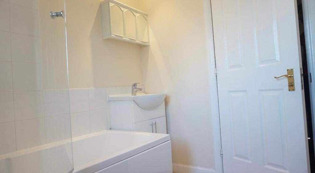Lovely Shared 3 Bed Home Near The Thames Thamesmead  Luaran gambar