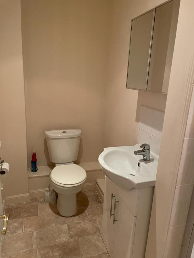 Lovely Shared 3 Bed Home Near The Thames Thamesmead  Luaran gambar